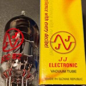 ECC82  JJ Electronic